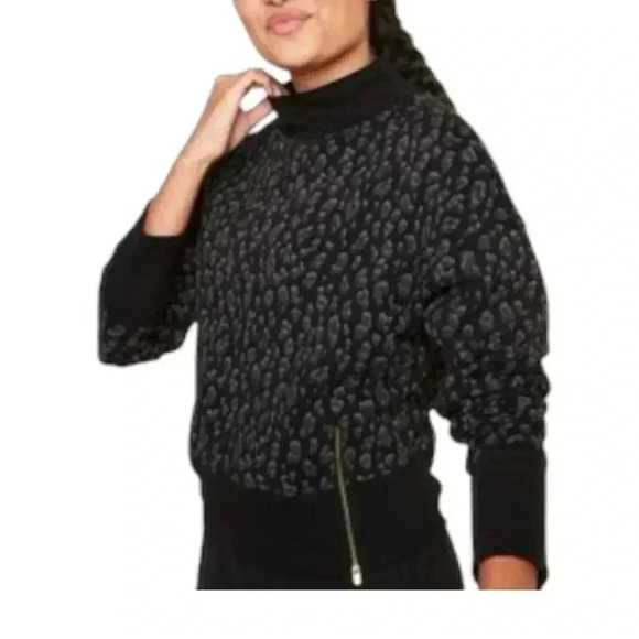 Old Navy Animal Print Loose Mock-Neck Side-Zip Sweatshirt - Picture 1 of 5
